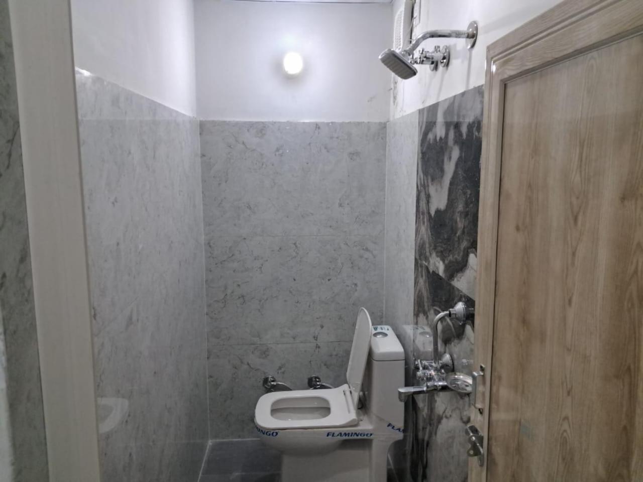 רישיקש Sparkle Hotel Nanda מראה חיצוני תמונה